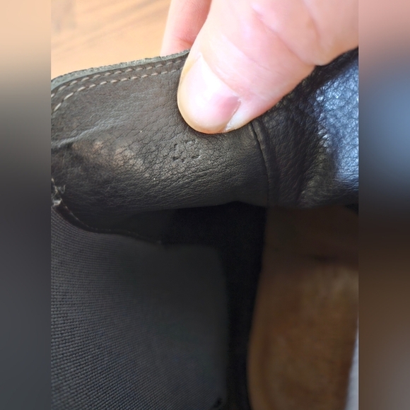 BOTTEGA VENETA Grey Suede Leather Chelsea Boots - Picture 10 of 10